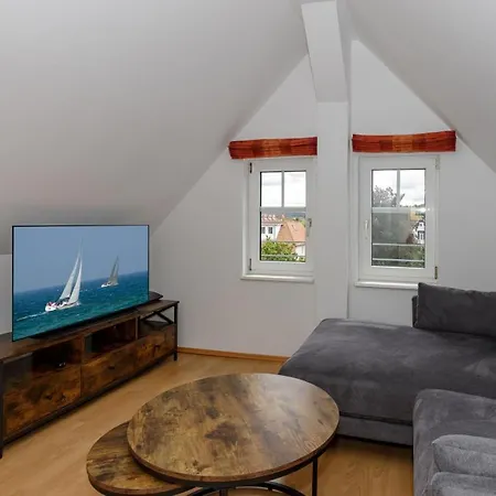 Apartment Haus Rolandseck Kuehlungsborn